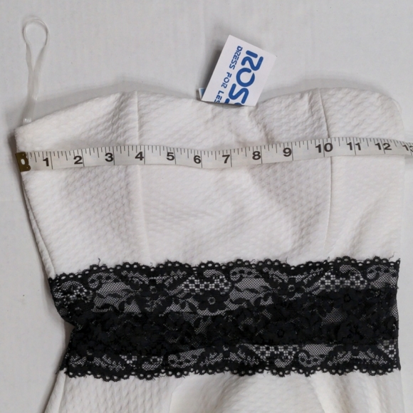 Wild Daisy Strapless White and Black Dress - Picture 11 of 11